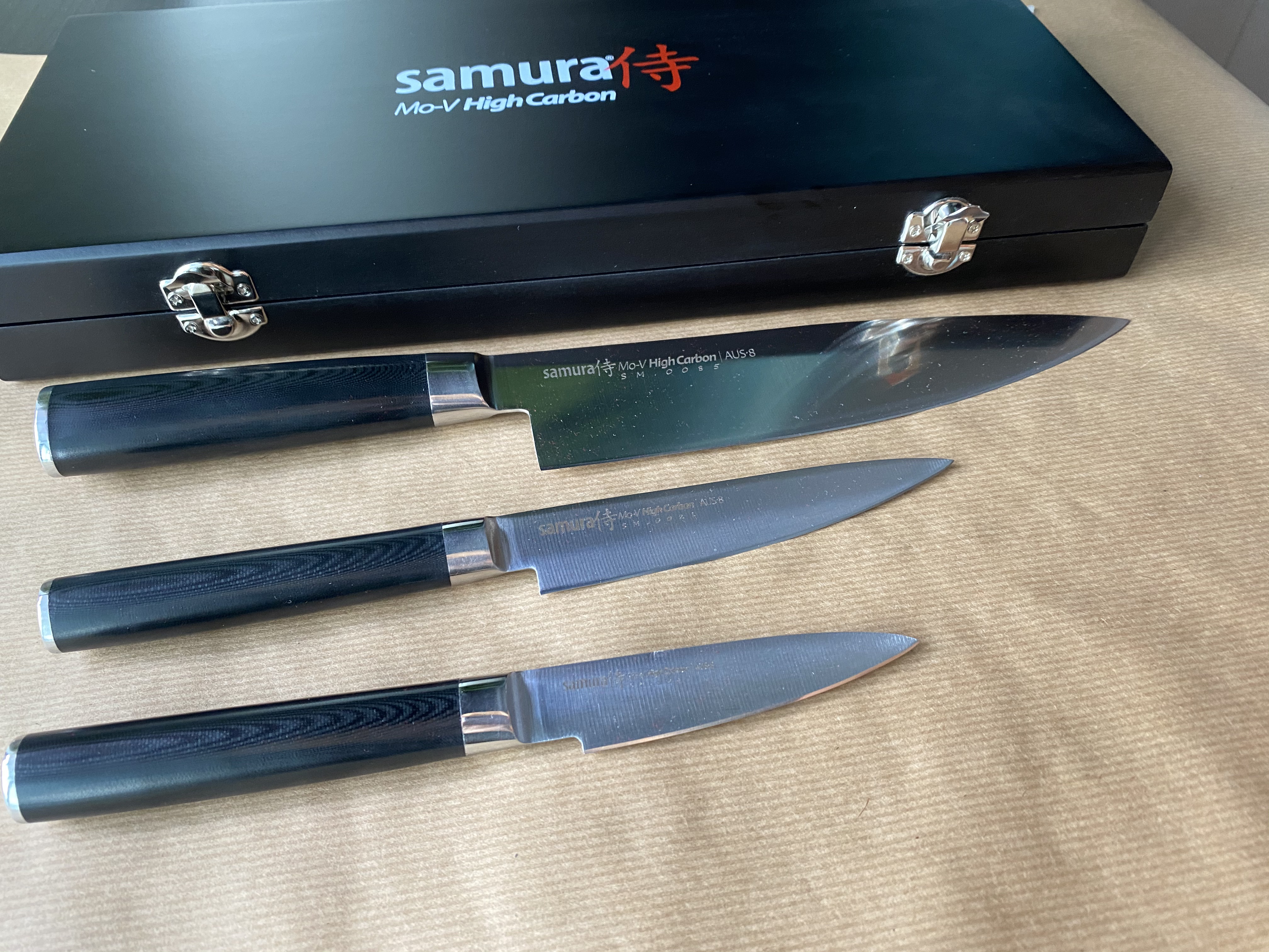 дизайн ножей Samura Mo-V